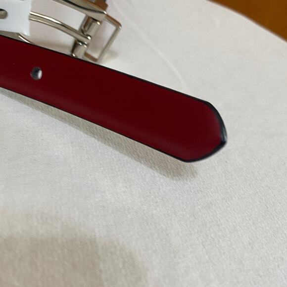 Nanette Lepore Cherry Red 3/4” Wide Belt Reversible to Black Silver Buckle 34” L - Picture 4 of 8